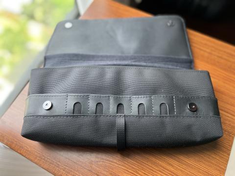 Waterfield CitySlicker Steam Deck Carrying Case 3 WaterfieldCaseSDCards