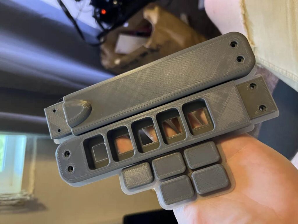 Take Clone Hero on the Go With This Mini Guitar Controller Design 2 GuitarHandle
