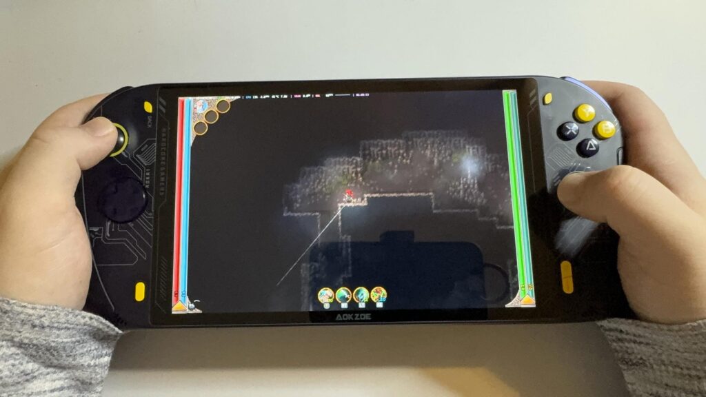AOKZOE A1 Handheld Review - Power and Size for Just the Right Price 9 AOKZOEA1Holding1