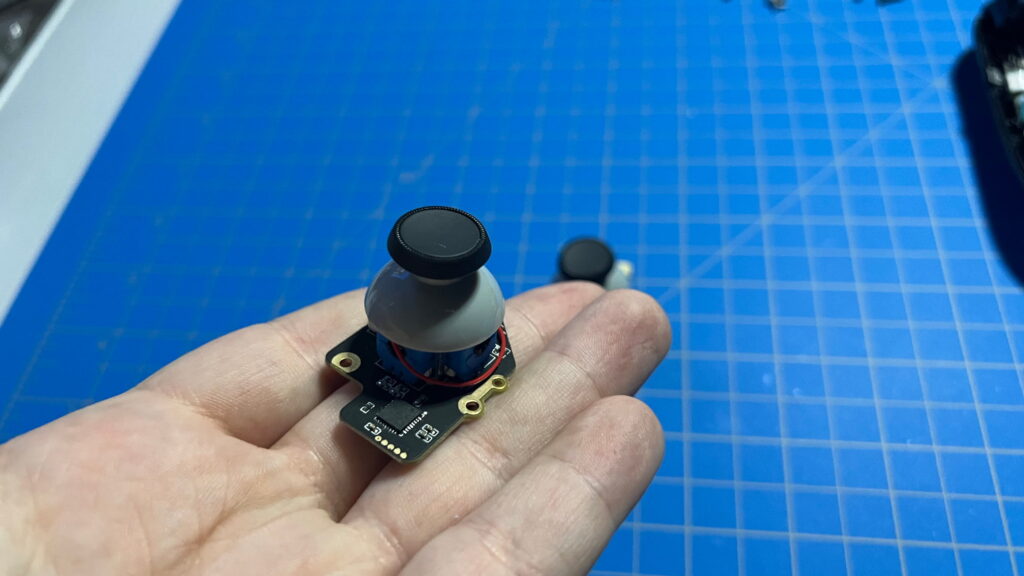 GuliKit Electromagnetic Joysticks - All the Fun With No Drift 2 GuliKitJoystick2 1