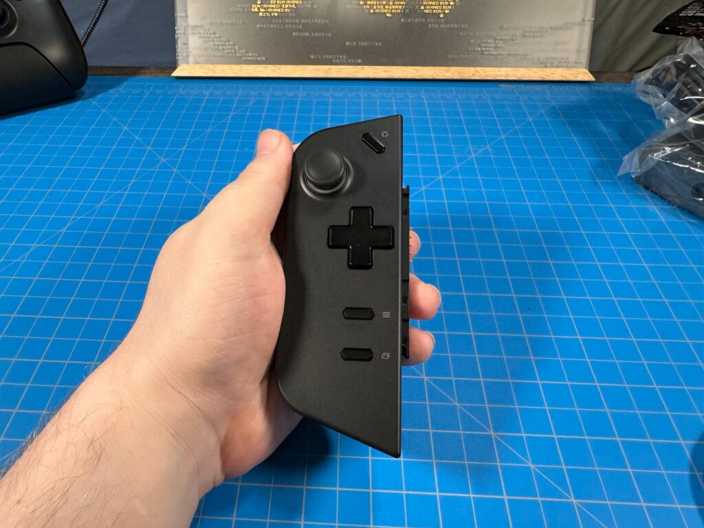 Lenovo Legion Go First Impressions - FPS Mode is a Game Changer 6 LenovoLegionGoLeftController 1