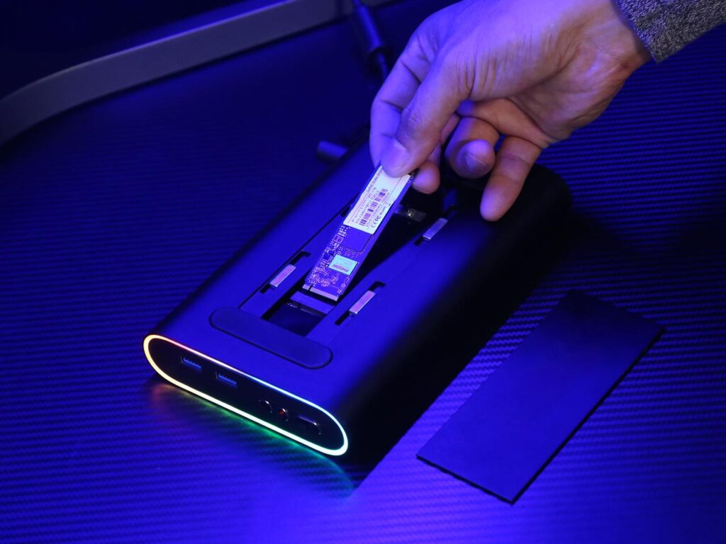 ONE-NETBOOK Launches OneXGPU - A Dedicated eGPU for Handhelds 3 OneXGPU 71