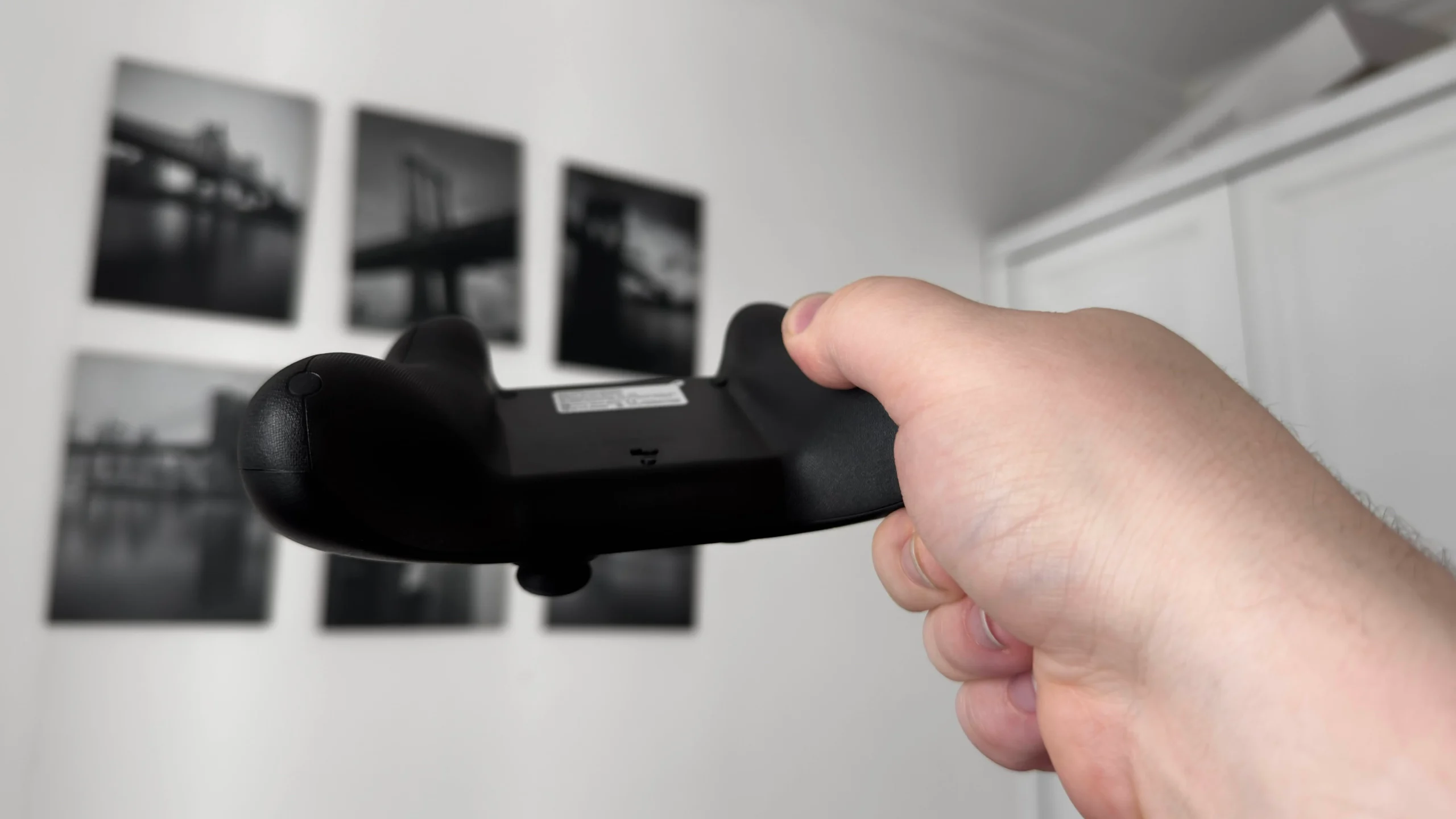 GuliKit ES Pro Controller Review - A Decent, Affordable Controller With Odd Design Choices 3 GuliKitESProBack scaled