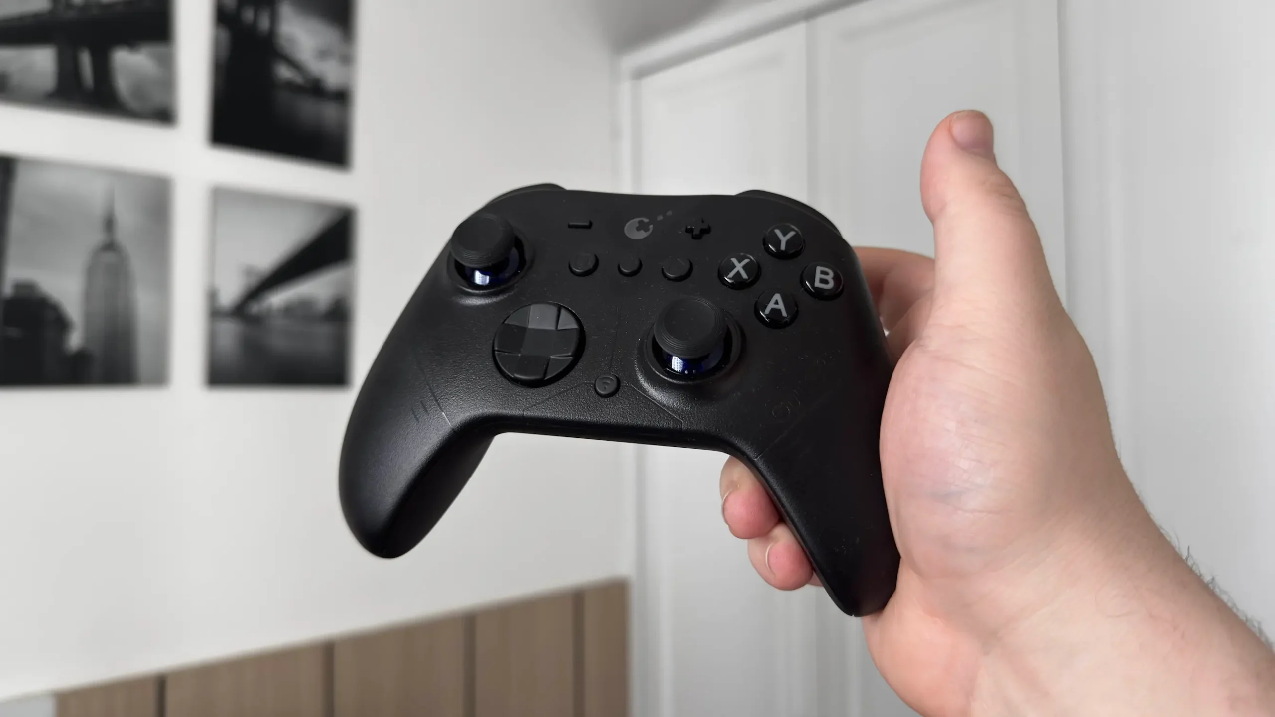 GuliKit ES Pro Controller Review - A Decent, Affordable Controller With Odd Design Choices 1 GuliKit ES Pro Controller