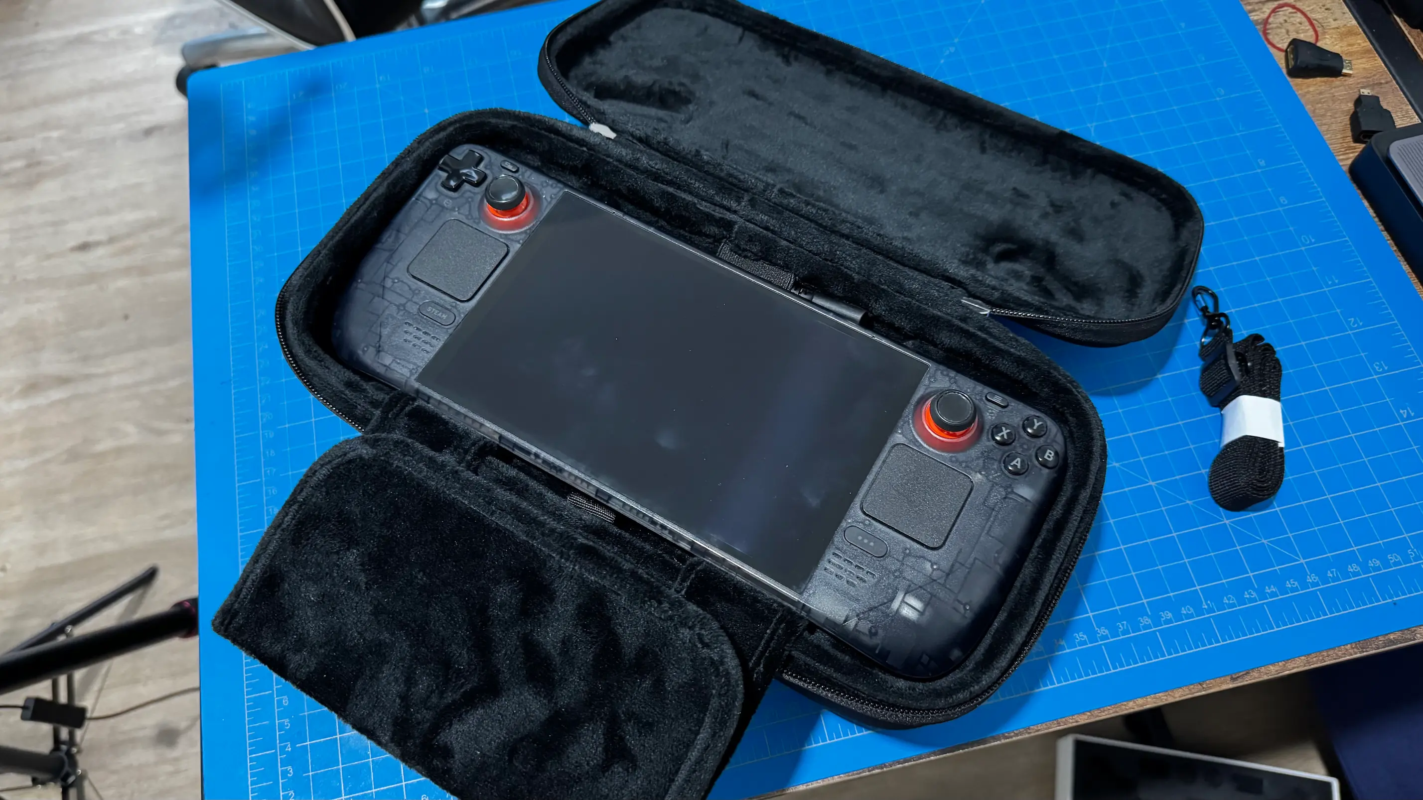 JSAUX Double-Decker Steam Deck Carrying Case Review - JSAUX's Best Steam Deck Case Yet 3 JSAUXDoubleDeckerSteamDeckCase 2