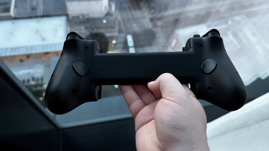 Razer Kishi V3 Pro Review - Bringing Mobile Gaming To A New Level 3 RazerKishiV3ProBack