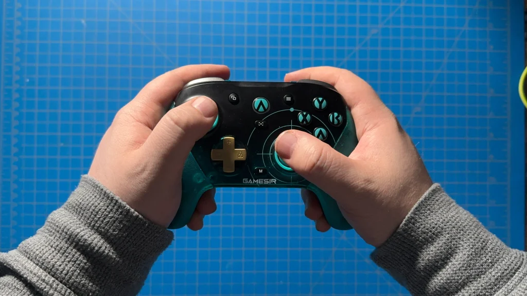 GameSir G7 Pro 8K Controller Review - The Most Comfortable Controller I've Ever Used 6 GameSirG7Pro8KController 5
