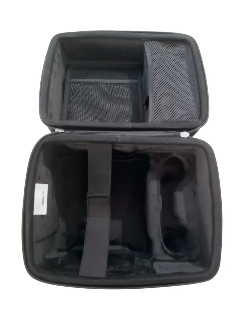 JSAUX's Steam Machine Carrying Case Looks Perfect For Traveling 2 JSAUXSteamMachineCase2